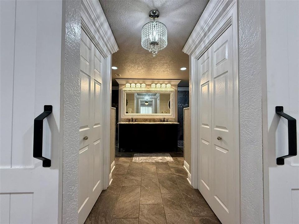 En Venta: $450,000 (4 camas, 2 baños, 2104 Pies cuadrados)