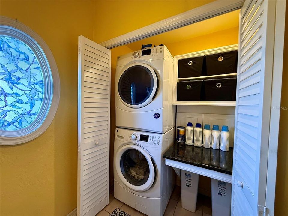 En Venta: $450,000 (4 camas, 2 baños, 2104 Pies cuadrados)