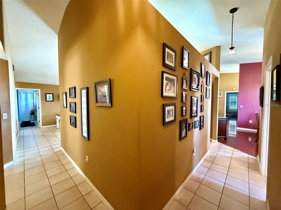 En Venta: $450,000 (4 camas, 2 baños, 2104 Pies cuadrados)