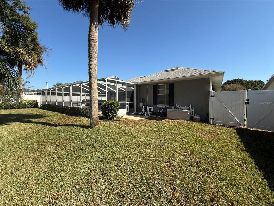 En Venta: $450,000 (4 camas, 2 baños, 2104 Pies cuadrados)