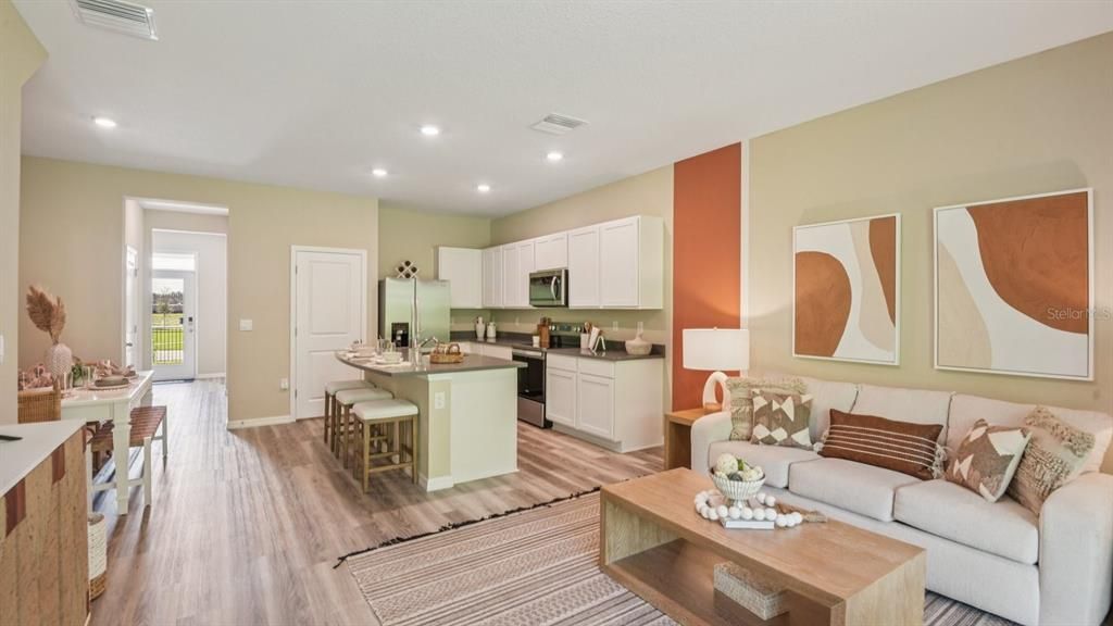 Active With Contract: $359,990 (3 beds, 2 baths, 1463 Square Feet)