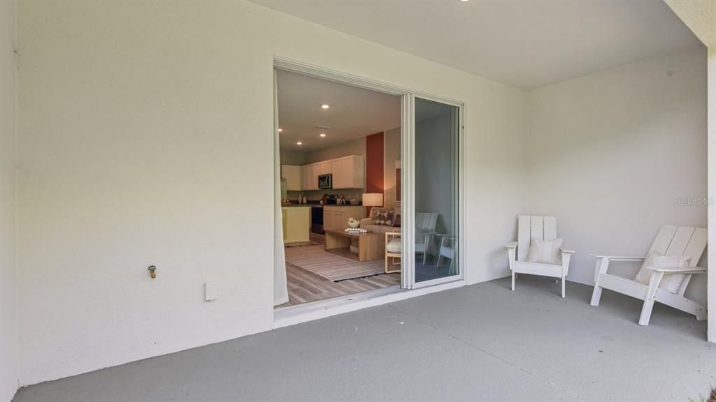 Active With Contract: $359,990 (3 beds, 2 baths, 1463 Square Feet)