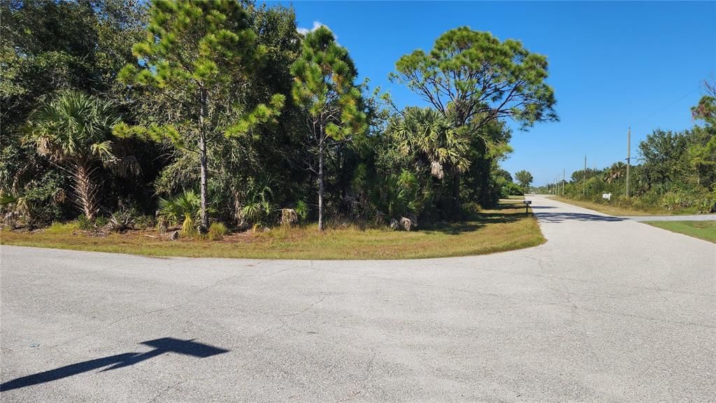 En Venta: $52,000 (0.46 acres)