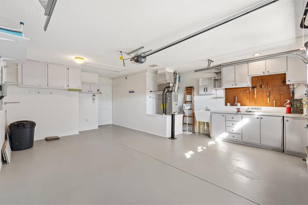 For Sale: $279,900 (2 beds, 2 baths, 1156 Square Feet)