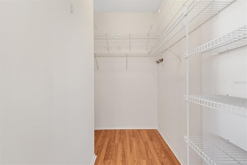 For Sale: $279,900 (2 beds, 2 baths, 1156 Square Feet)