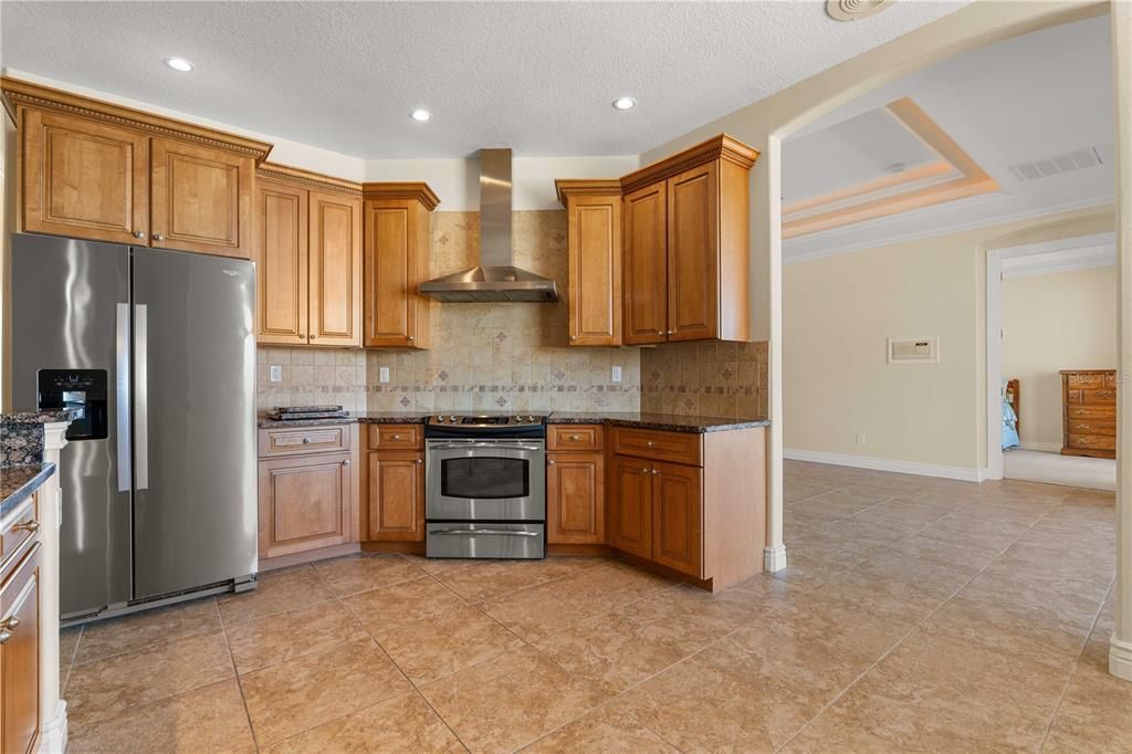 待售: $499,000 (3 贝兹, 2 浴室, 2598 平方英尺)