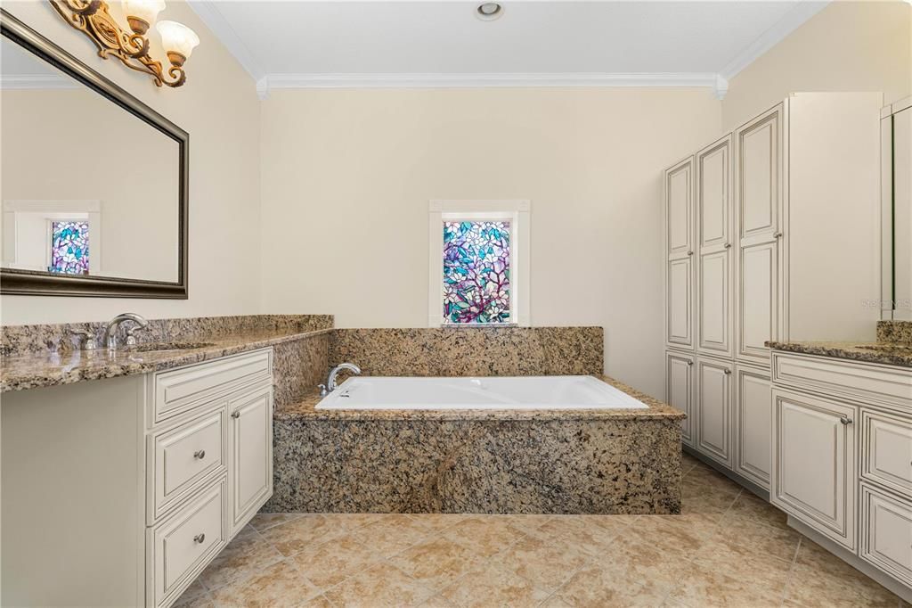 待售: $499,000 (3 贝兹, 2 浴室, 2598 平方英尺)