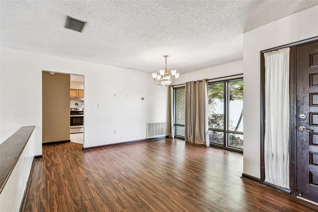 For Sale: $450,000 (3 beds, 2 baths, 2010 Square Feet)