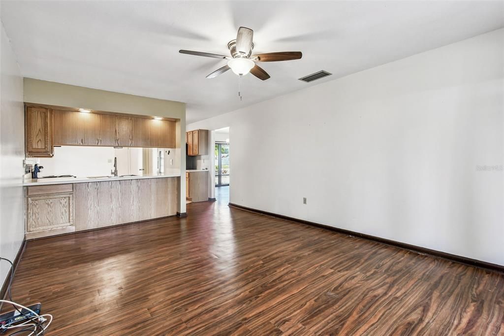 For Sale: $450,000 (3 beds, 2 baths, 2010 Square Feet)