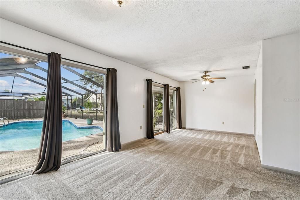 For Sale: $450,000 (3 beds, 2 baths, 2010 Square Feet)