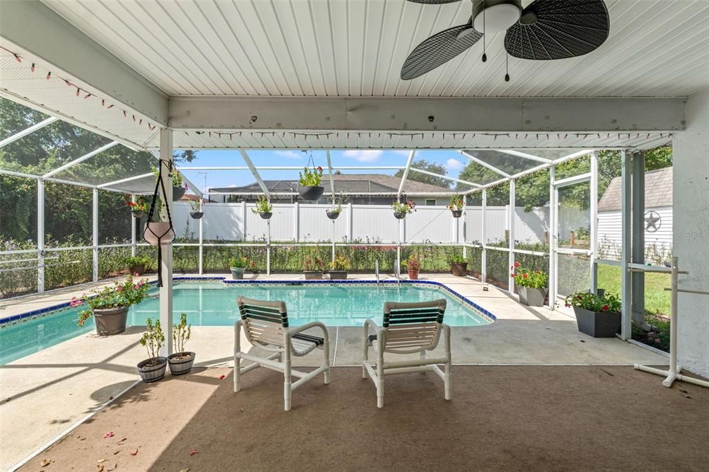 待售: $290,000 (2 贝兹, 2 浴室, 1662 平方英尺)