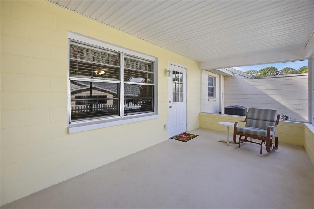 待售: $162,000 (2 贝兹, 2 浴室, 1368 平方英尺)