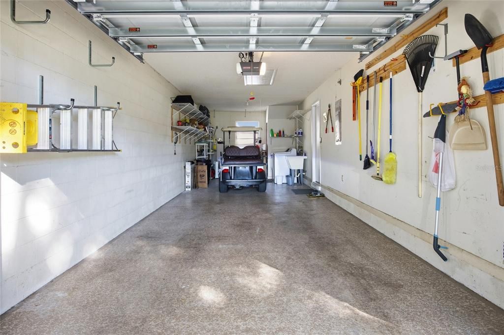 待售: $162,000 (2 贝兹, 2 浴室, 1368 平方英尺)