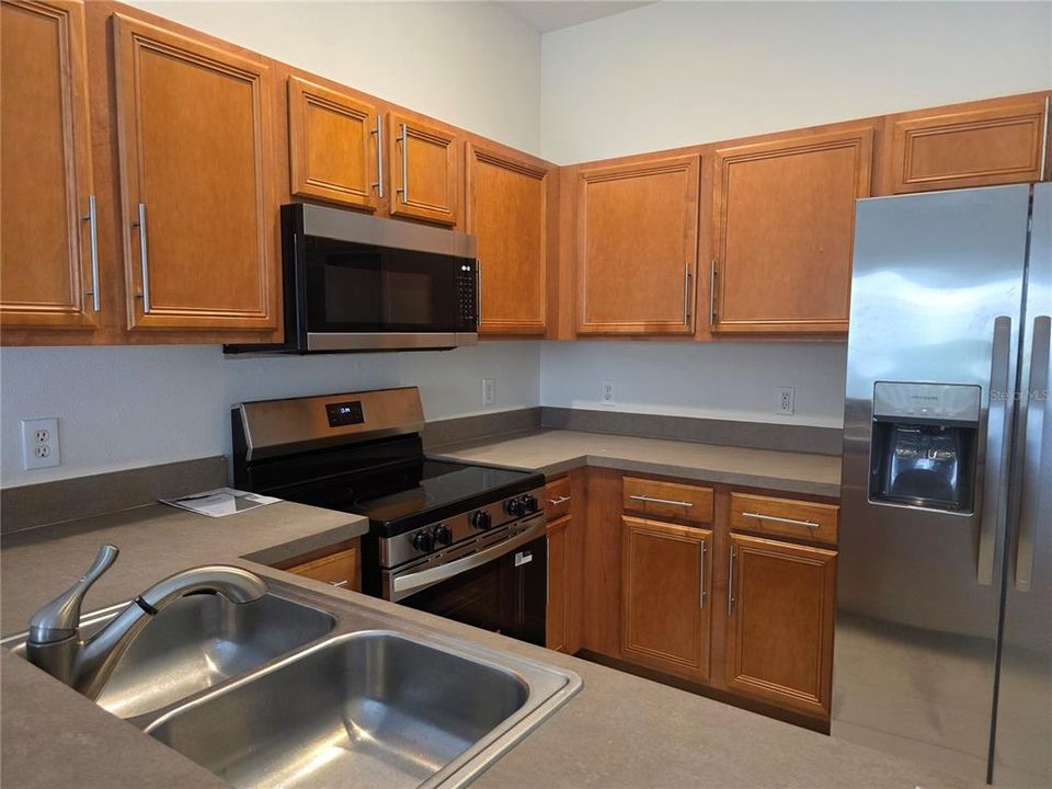 For Sale: $265,000 (3 beds, 2 baths, 1455 Square Feet)