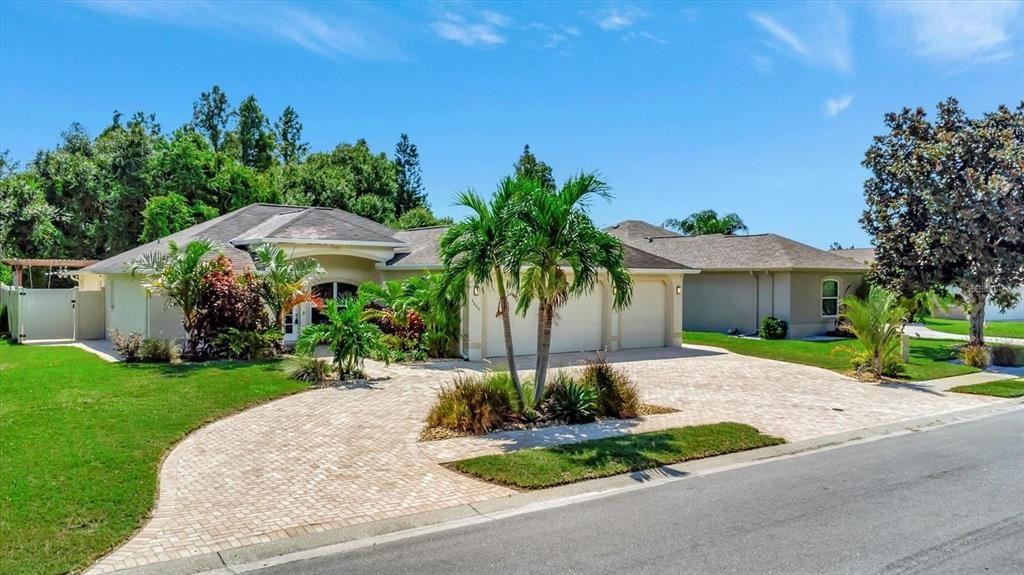 待售: $495,000 (3 贝兹, 2 浴室, 1537 平方英尺)