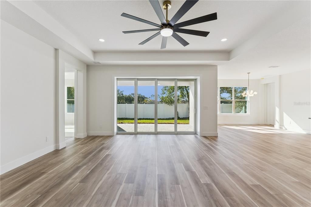 For Sale: $859,940 (5 beds, 4 baths, 3142 Square Feet)