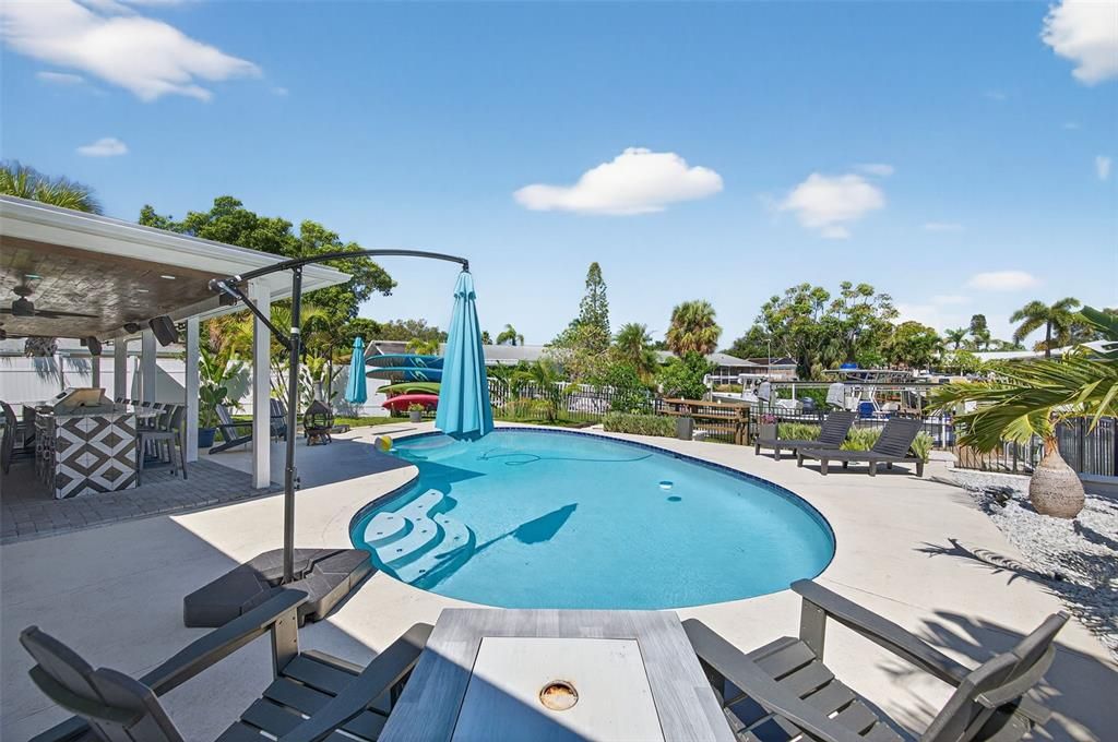 For Sale: $899,900 (3 beds, 2 baths, 1391 Square Feet)