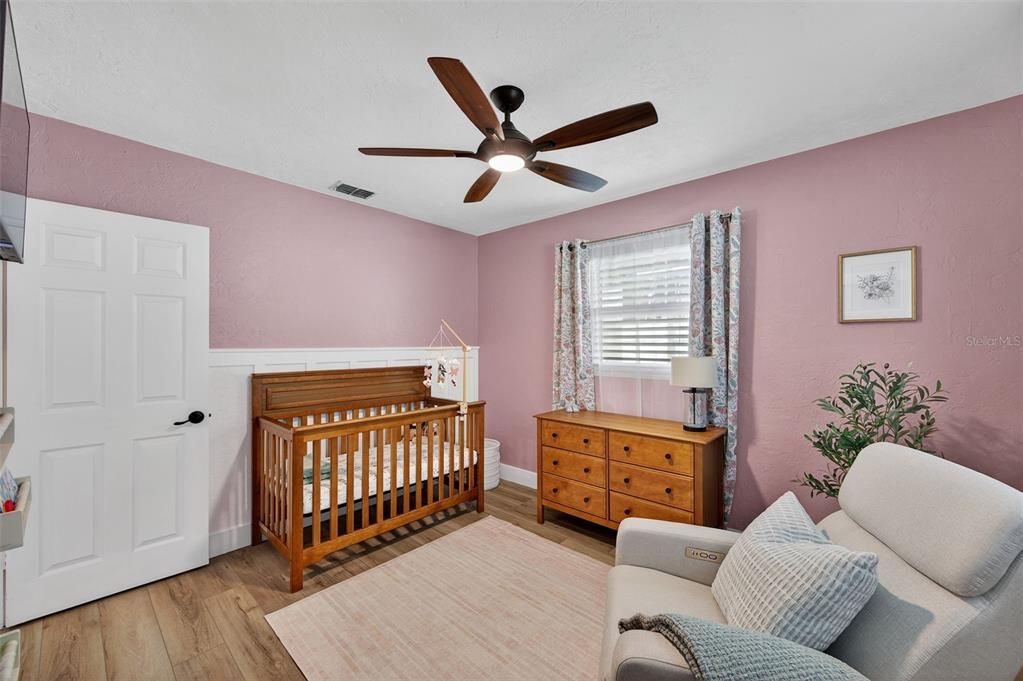 For Sale: $899,900 (3 beds, 2 baths, 1391 Square Feet)