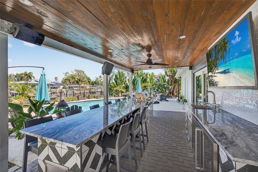 For Sale: $899,900 (3 beds, 2 baths, 1391 Square Feet)