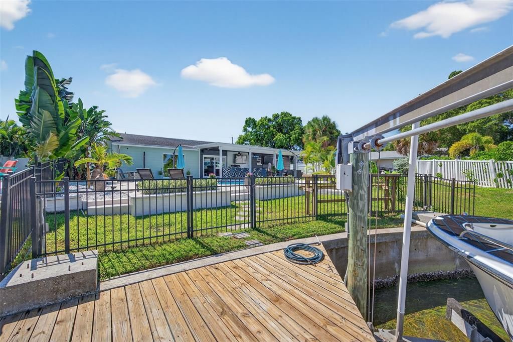 For Sale: $899,900 (3 beds, 2 baths, 1391 Square Feet)