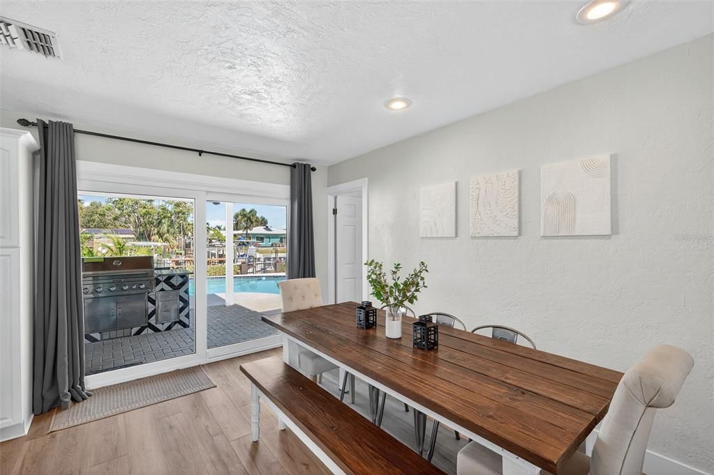 For Sale: $899,900 (3 beds, 2 baths, 1391 Square Feet)