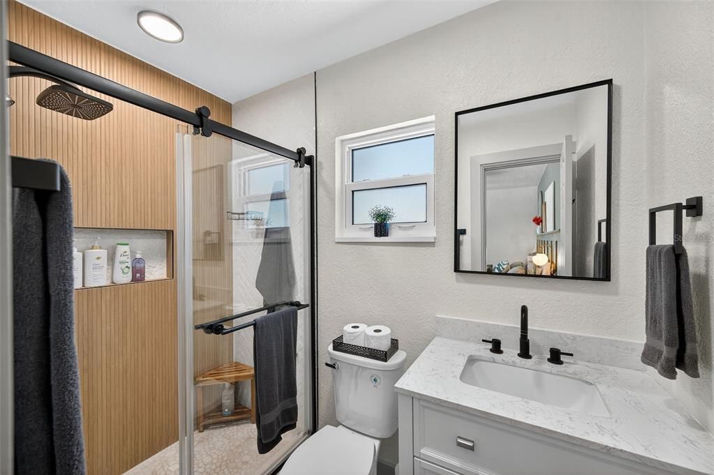 For Sale: $899,900 (3 beds, 2 baths, 1391 Square Feet)