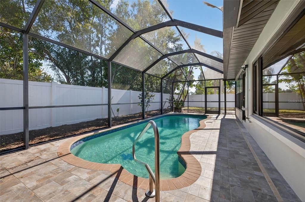 Active With Contract: $549,900 (3 beds, 2 baths, 1740 Square Feet)