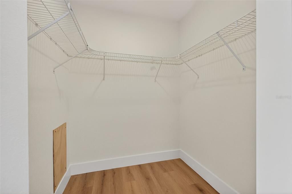 Active With Contract: $549,900 (3 beds, 2 baths, 1740 Square Feet)