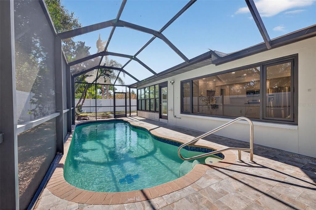 Active With Contract: $549,900 (3 beds, 2 baths, 1740 Square Feet)