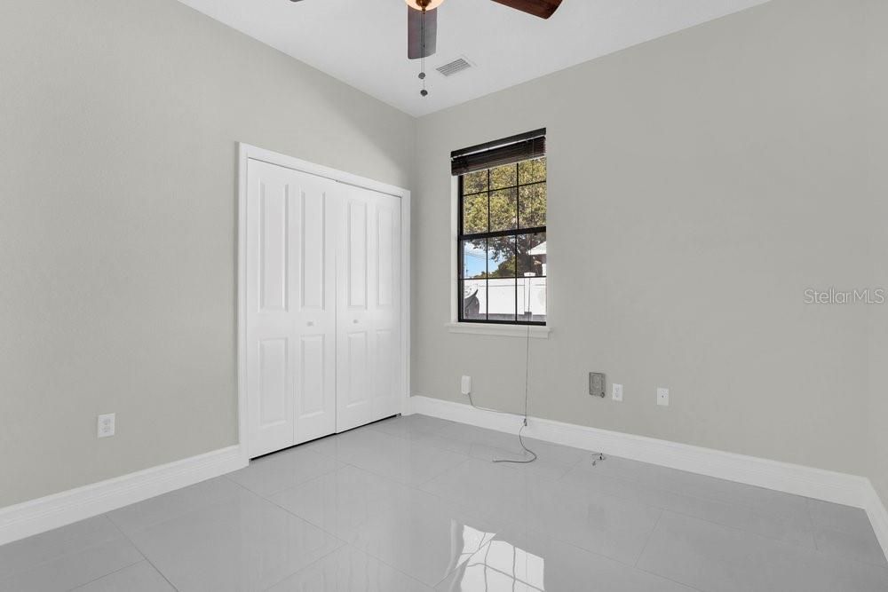 Activo con contrato: $460,000 (5 camas, 3 baños, 3336 Pies cuadrados)