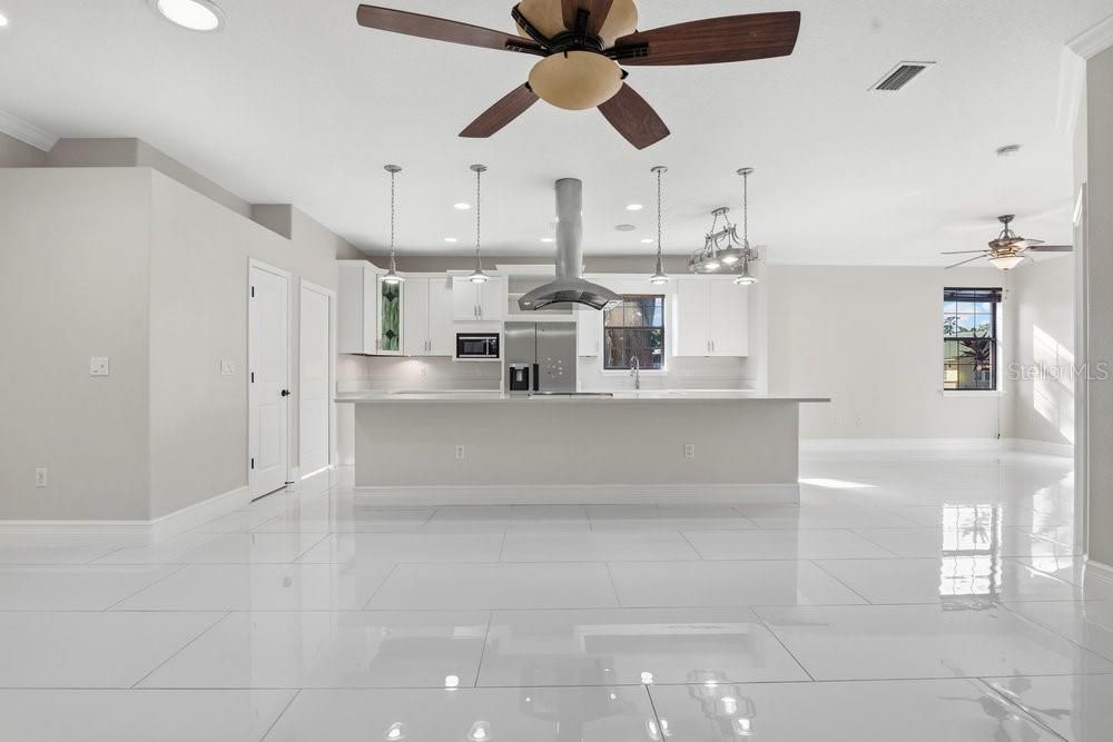 Activo con contrato: $460,000 (5 camas, 3 baños, 3336 Pies cuadrados)