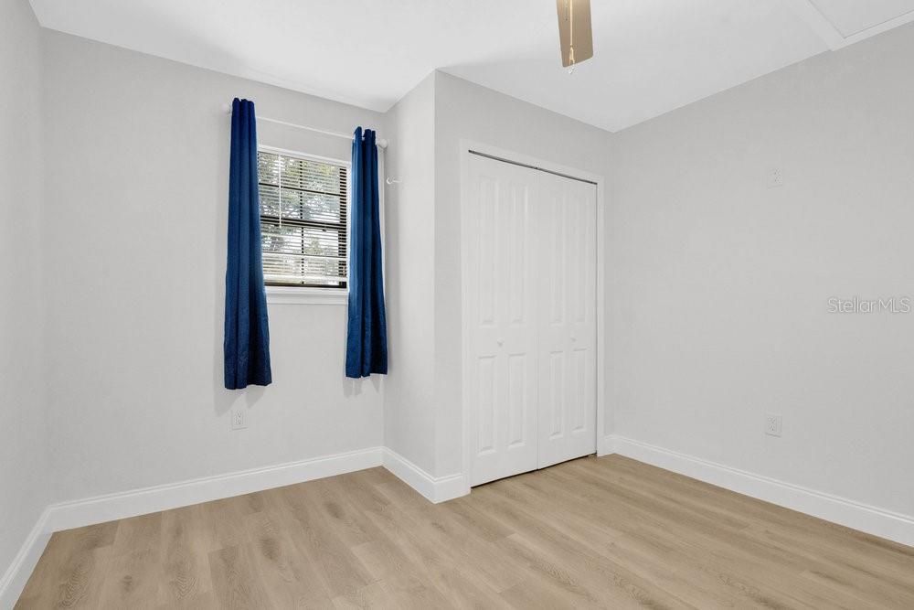 Activo con contrato: $460,000 (5 camas, 3 baños, 3336 Pies cuadrados)