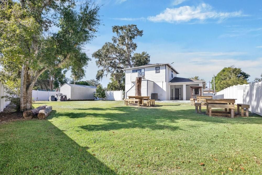 Activo con contrato: $460,000 (5 camas, 3 baños, 3336 Pies cuadrados)