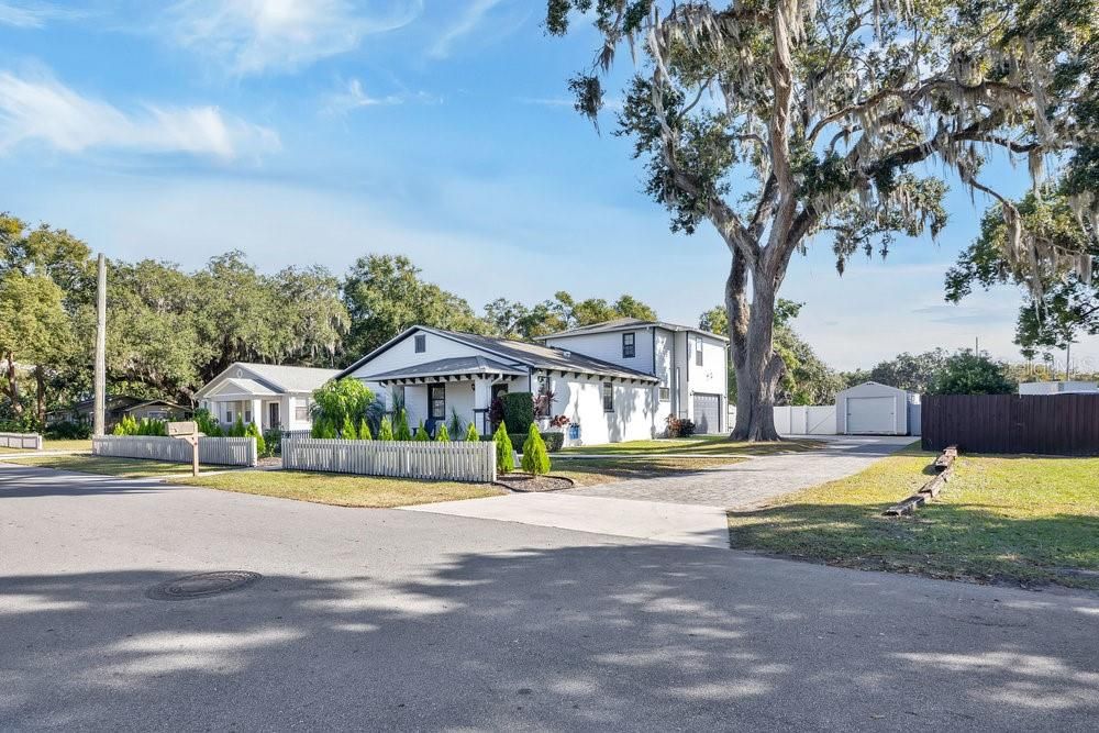 Activo con contrato: $460,000 (5 camas, 3 baños, 3336 Pies cuadrados)