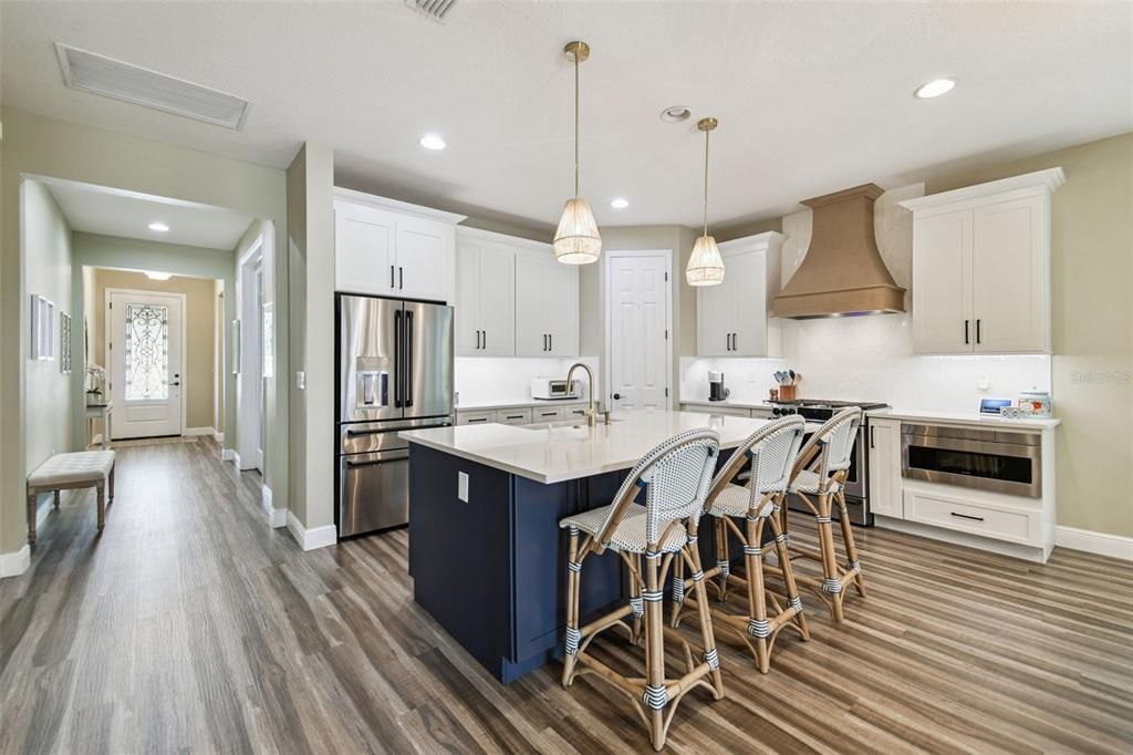 En Venta: $629,900 (3 camas, 3 baños, 2218 Pies cuadrados)