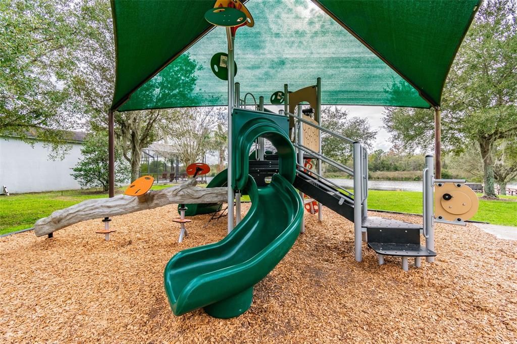 En Venta: $629,900 (3 camas, 3 baños, 2218 Pies cuadrados)