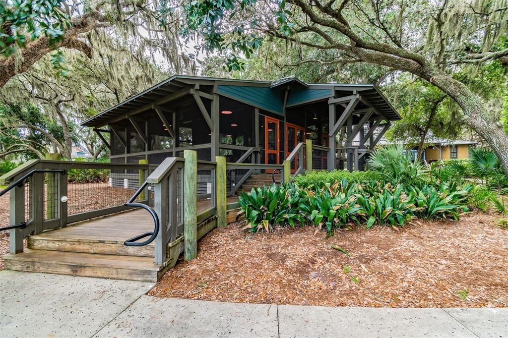 En Venta: $629,900 (3 camas, 3 baños, 2218 Pies cuadrados)