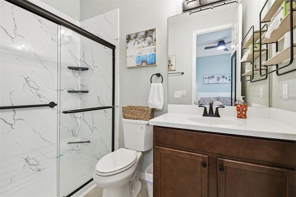 En Venta: $629,900 (3 camas, 3 baños, 2218 Pies cuadrados)