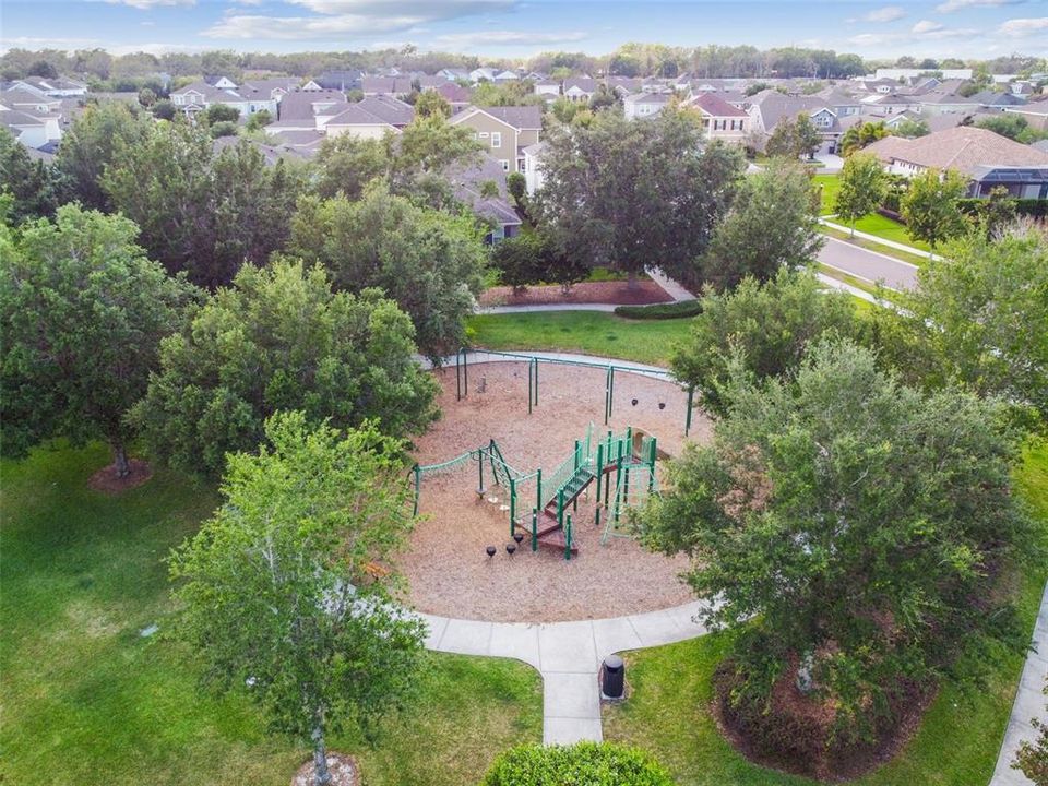 En Venta: $629,900 (3 camas, 3 baños, 2218 Pies cuadrados)