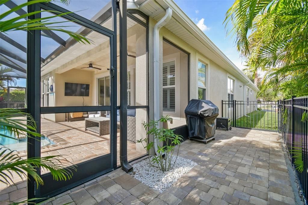 En Venta: $629,900 (3 camas, 3 baños, 2218 Pies cuadrados)