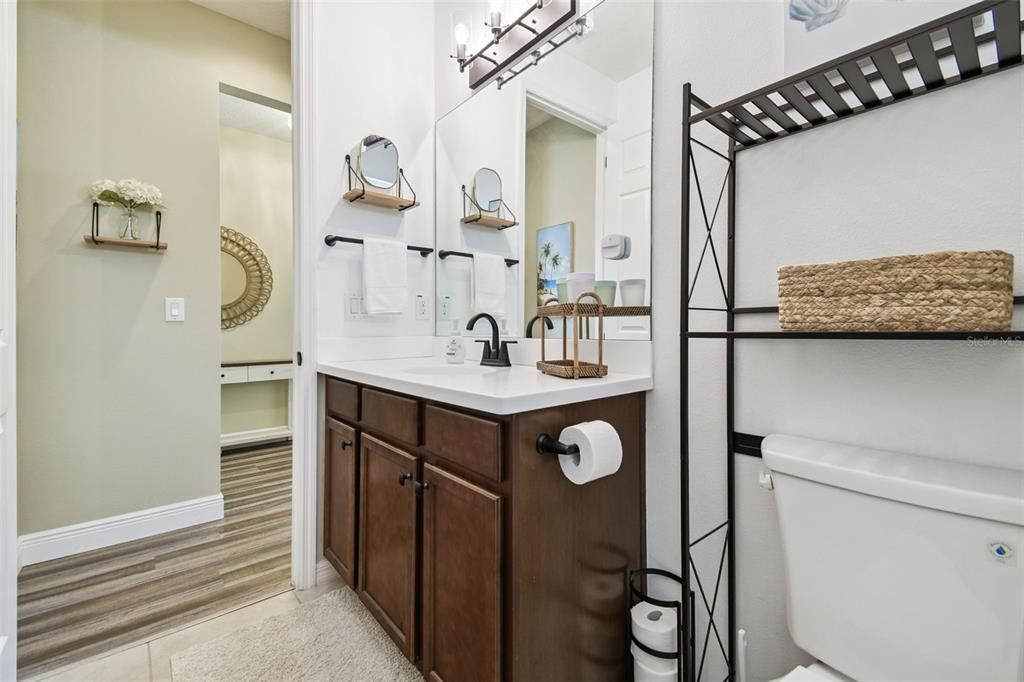 En Venta: $629,900 (3 camas, 3 baños, 2218 Pies cuadrados)