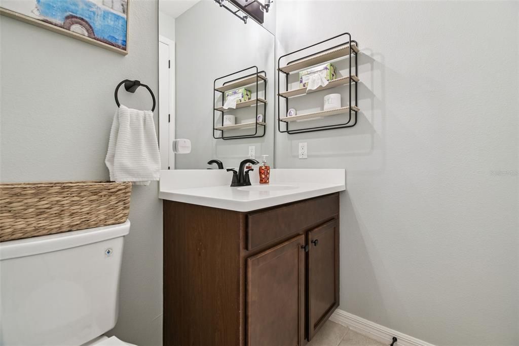 En Venta: $629,900 (3 camas, 3 baños, 2218 Pies cuadrados)