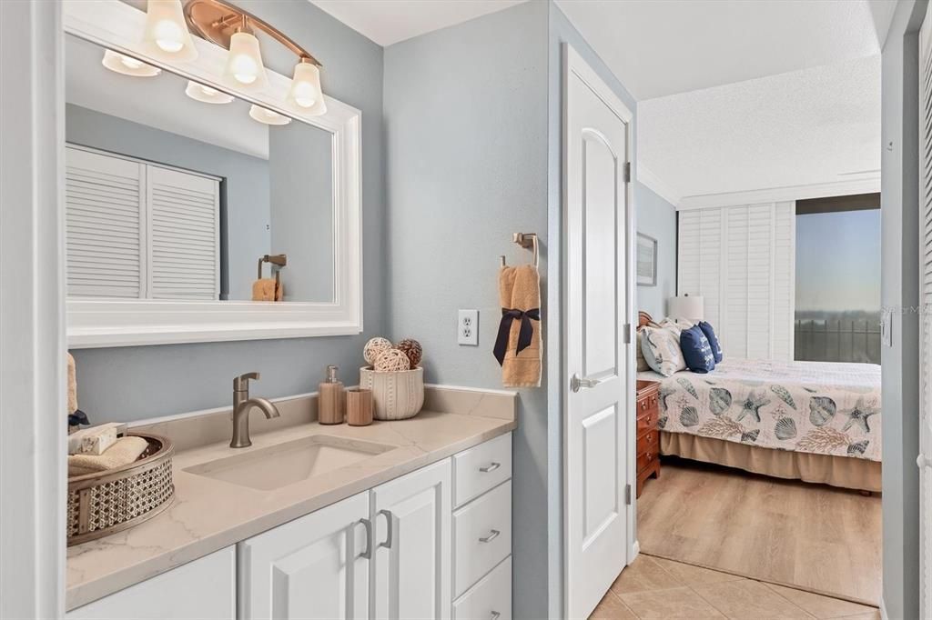 待售: $969,000 (2 贝兹, 2 浴室, 1421 平方英尺)