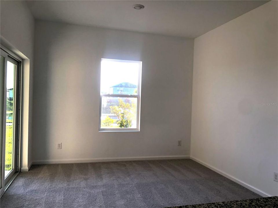 出租: $2,400 (3 贝兹, 2 浴室, 1771 平方英尺)