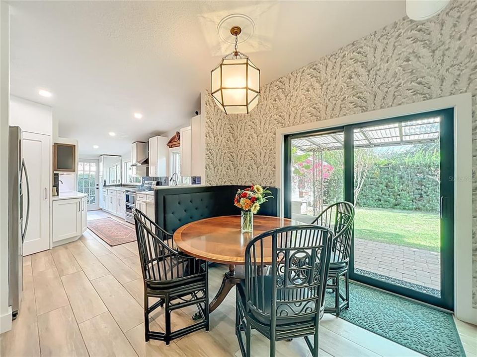 Activo con contrato: $594,990 (3 camas, 2 baños, 1568 Pies cuadrados)