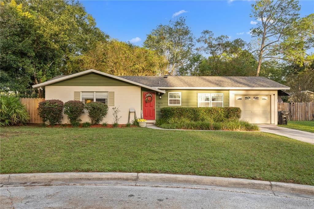 For Sale: $265,900 (2 beds, 2 baths, 1074 Square Feet)