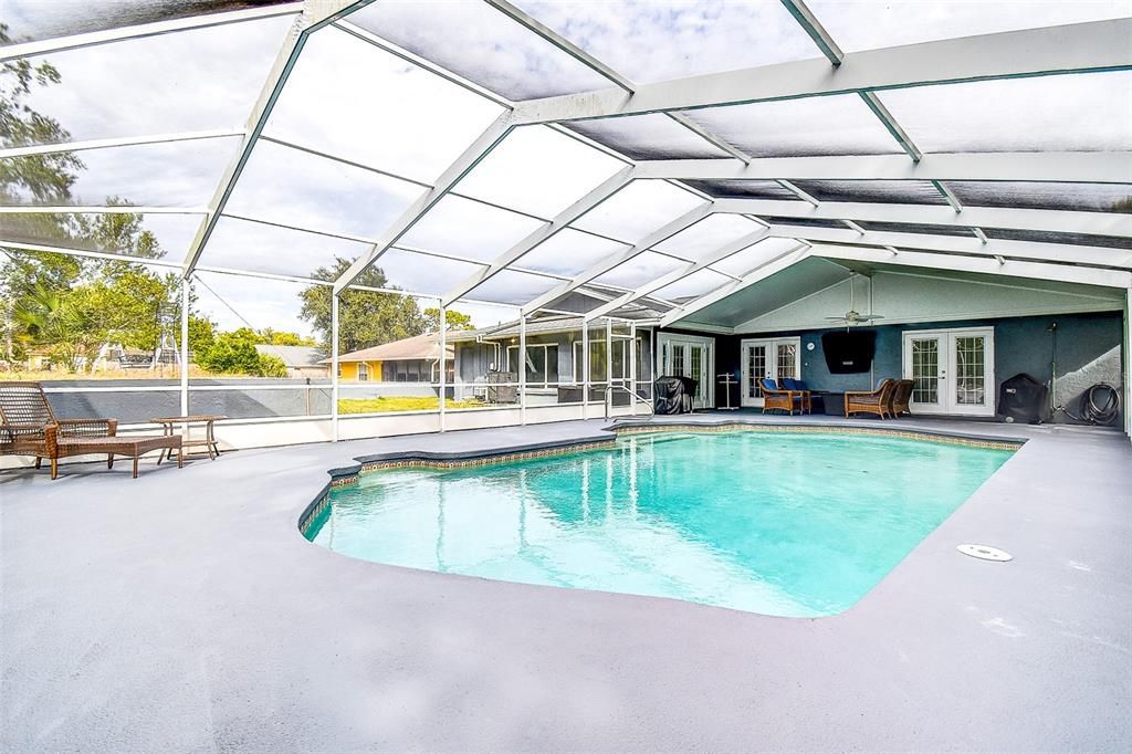 For Sale: $490,000 (4 beds, 3 baths, 3152 Square Feet)