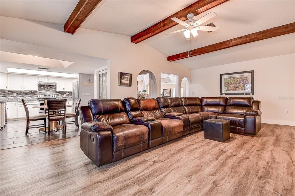 For Sale: $490,000 (4 beds, 3 baths, 3152 Square Feet)