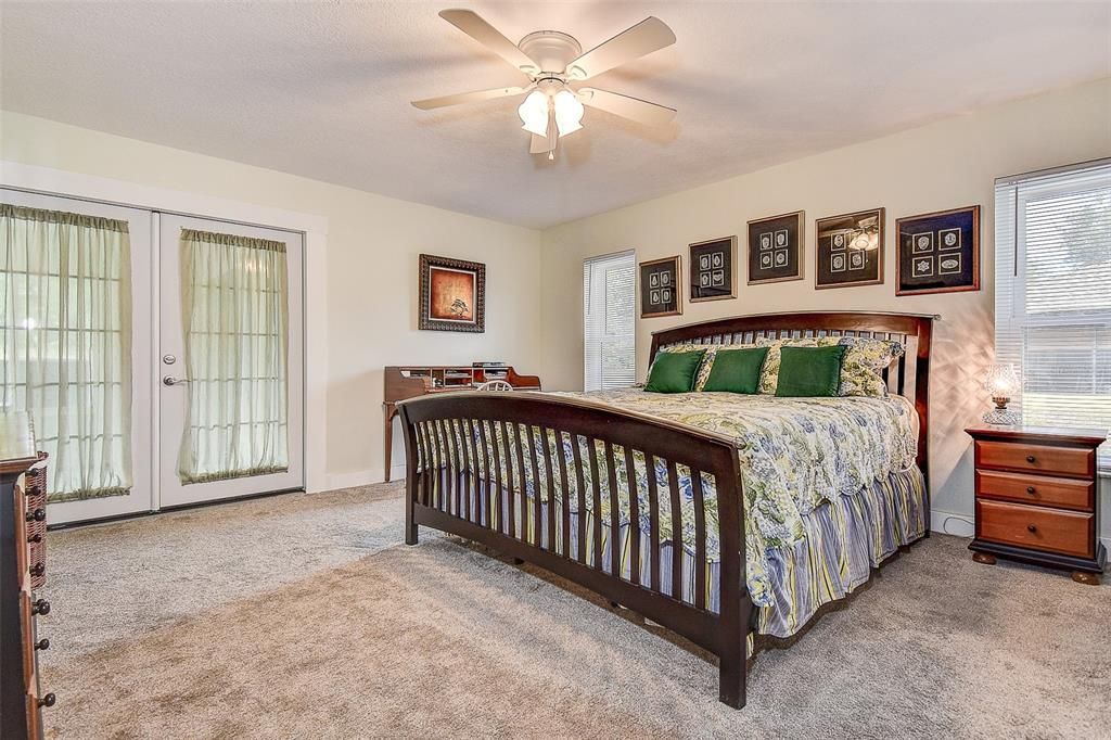 For Sale: $490,000 (4 beds, 3 baths, 3152 Square Feet)