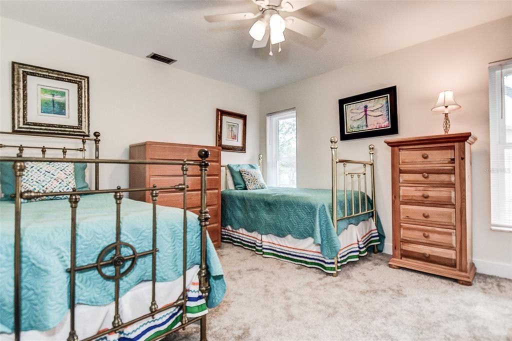 For Sale: $490,000 (4 beds, 3 baths, 3152 Square Feet)